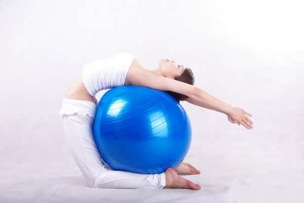 新款上市供应75公分防爆健身球光面瑜珈球 美体健身必备瑜伽球