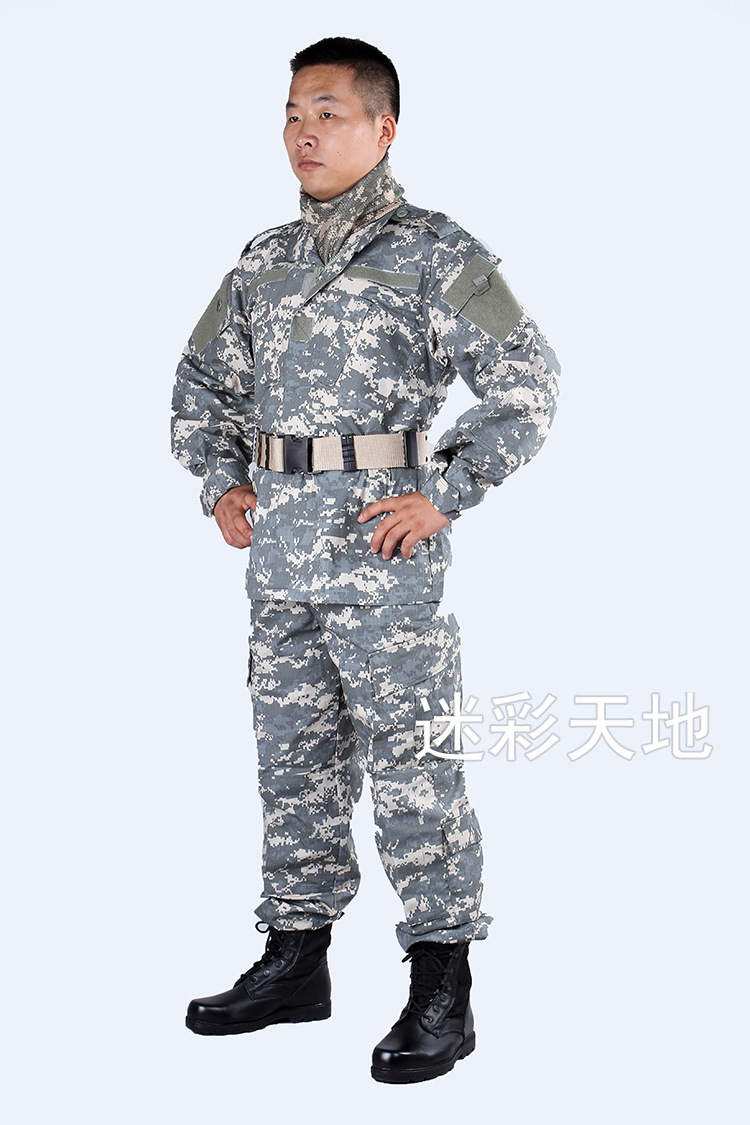 通用迷彩作战服 美军数码迷彩作训服 灰色数码网格迷彩训练服批发