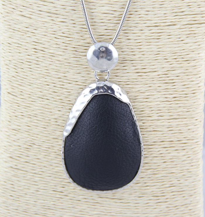 个性十足 欧美风格 合金镶皮质项链 厂家定制