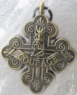 锌合金手绘色膏徽章