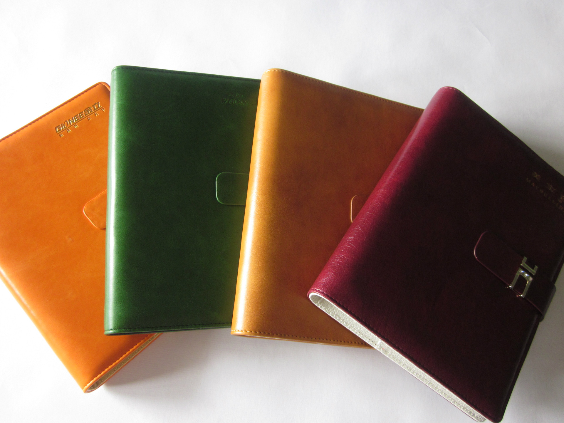 厂家供应定制皮革记事本笔记本 商务礼品记事本 促销活页本