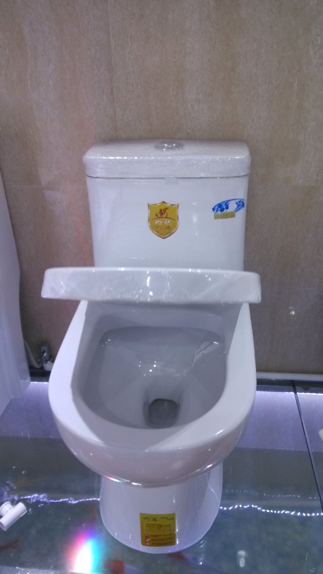 佛山市龙鑫建材有限公司 供应信息 其他水暖五金 新品促销,潮州马桶