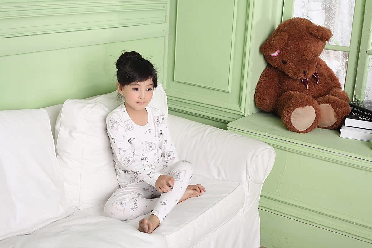 2013秋冬新款 韩版卡通图案白色女童睡衣 森之鼓纯棉儿童内衣套装图片