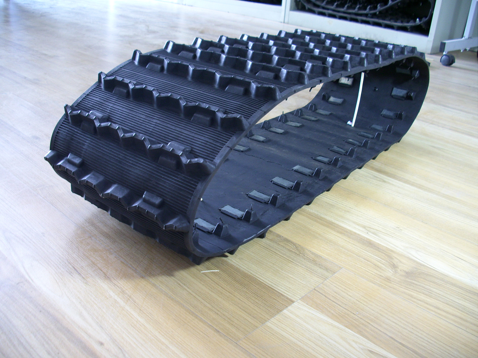 橡胶履带-供应雪地摩托车配套履带-橡胶履带尽在阿里巴巴-德州安翊机