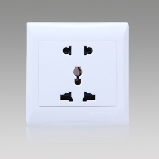 博泰正品插座 五孔插座 厂家直销出售各类多功能插座 现货批发