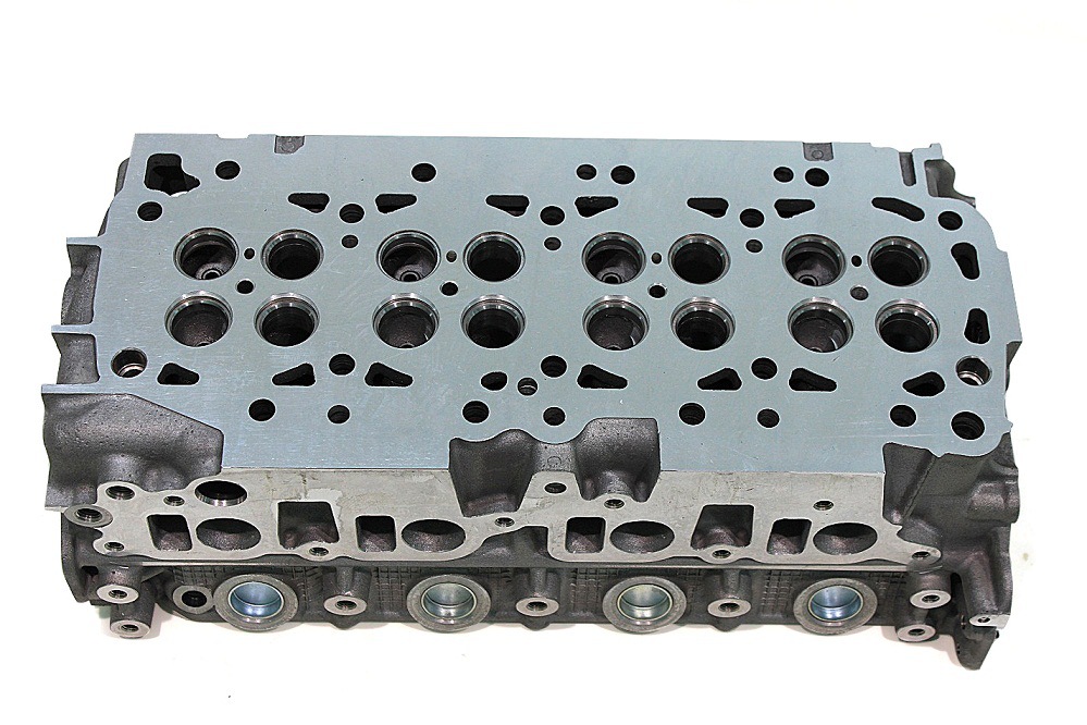 尼桑发动机气缸盖yd22908508