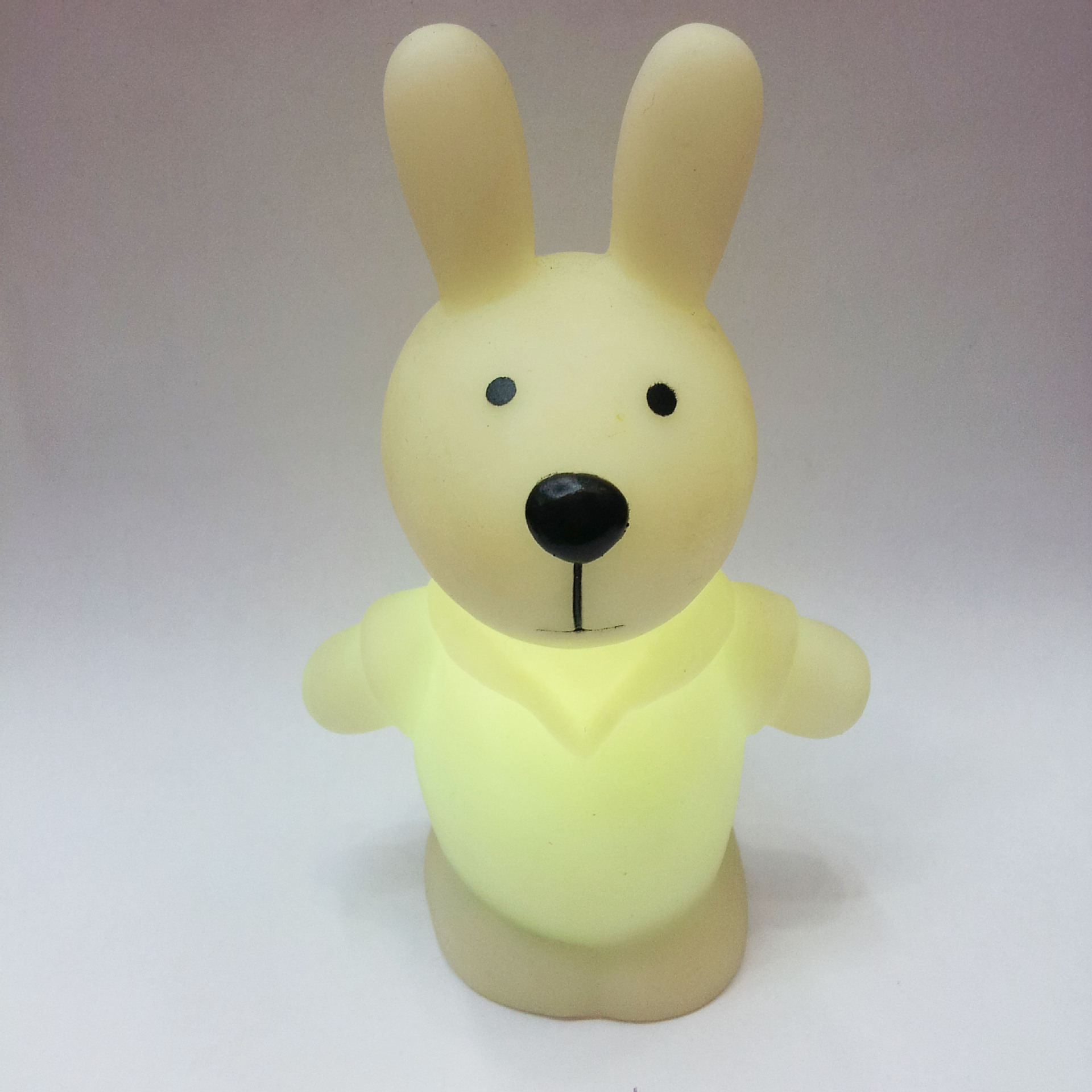 批发搪胶玩具 动物 七彩小夜灯 小白兔
