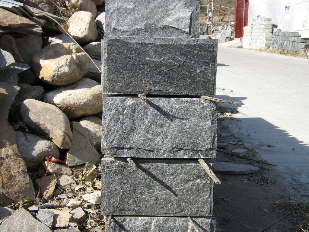 花岗石黑白花文化石蘑菇石