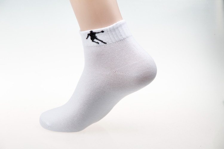 淘宝热卖乔*丹袜子全棉男士运动袜乔*丹袜子批发纯棉袜礼品星期袜