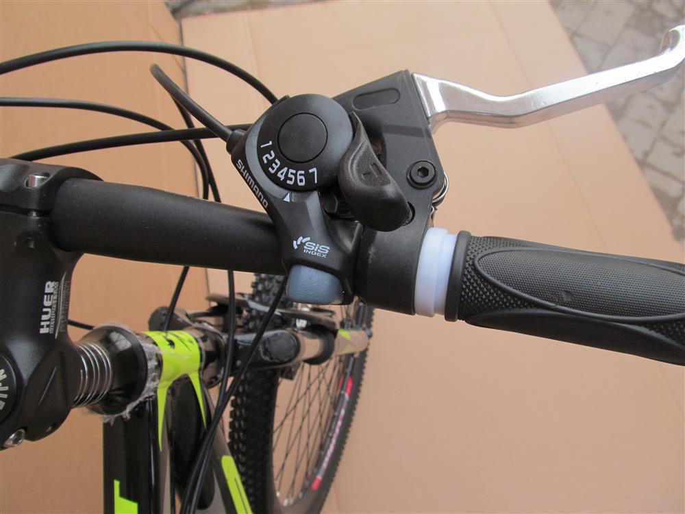 【外贸精品】26寸双碟刹碳钢21变速整体山地车glm-sd81014