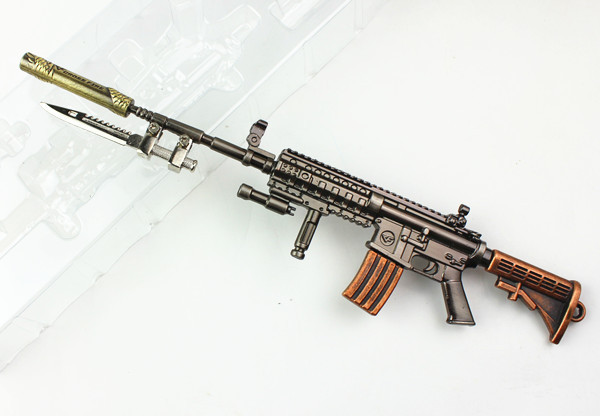 厂家直销 动漫周边 穿越火线 组装枪 hk416