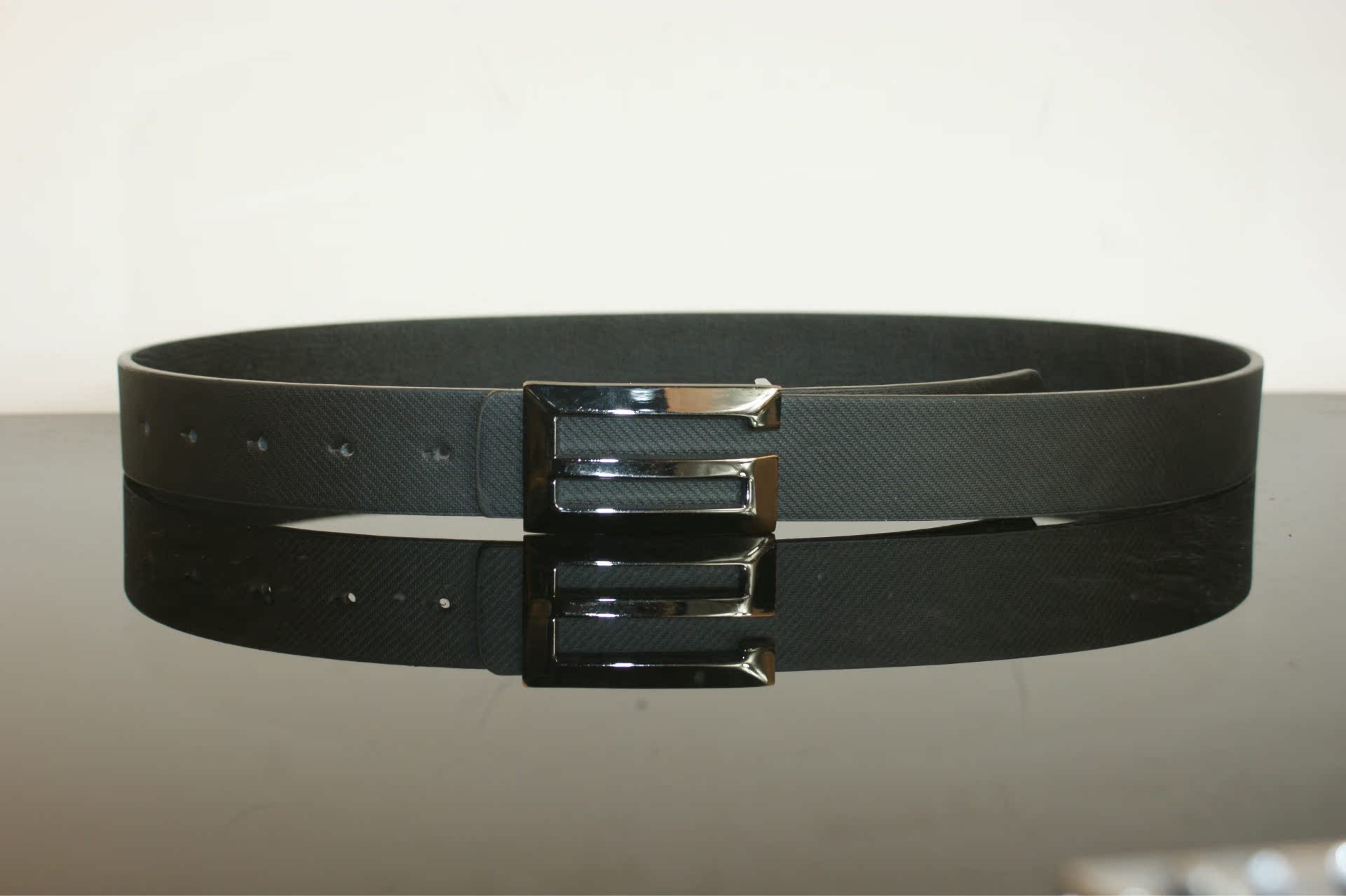 【全国运费5元】新品预览 枪色6字母扣皮带一件代发