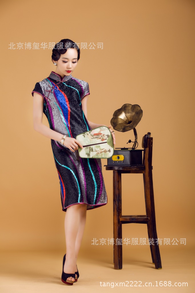 2013年6月新款夏旗袍 供应博玺华服厂家旗袍 真丝皱3色 改良旗袍