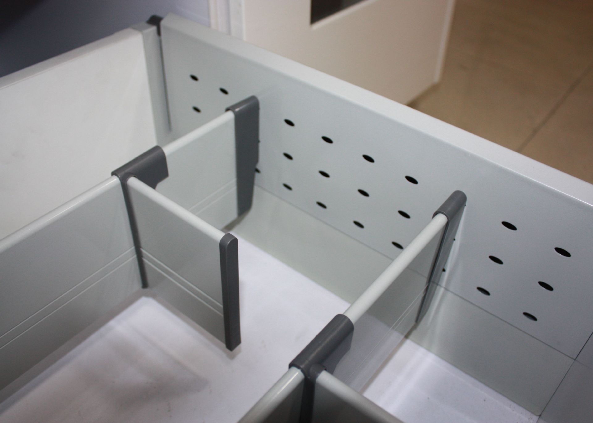 骑马抽缓冲抽屉橱柜导轨百隆款导轨高中低帮导轨双缓冲静音导轨供应