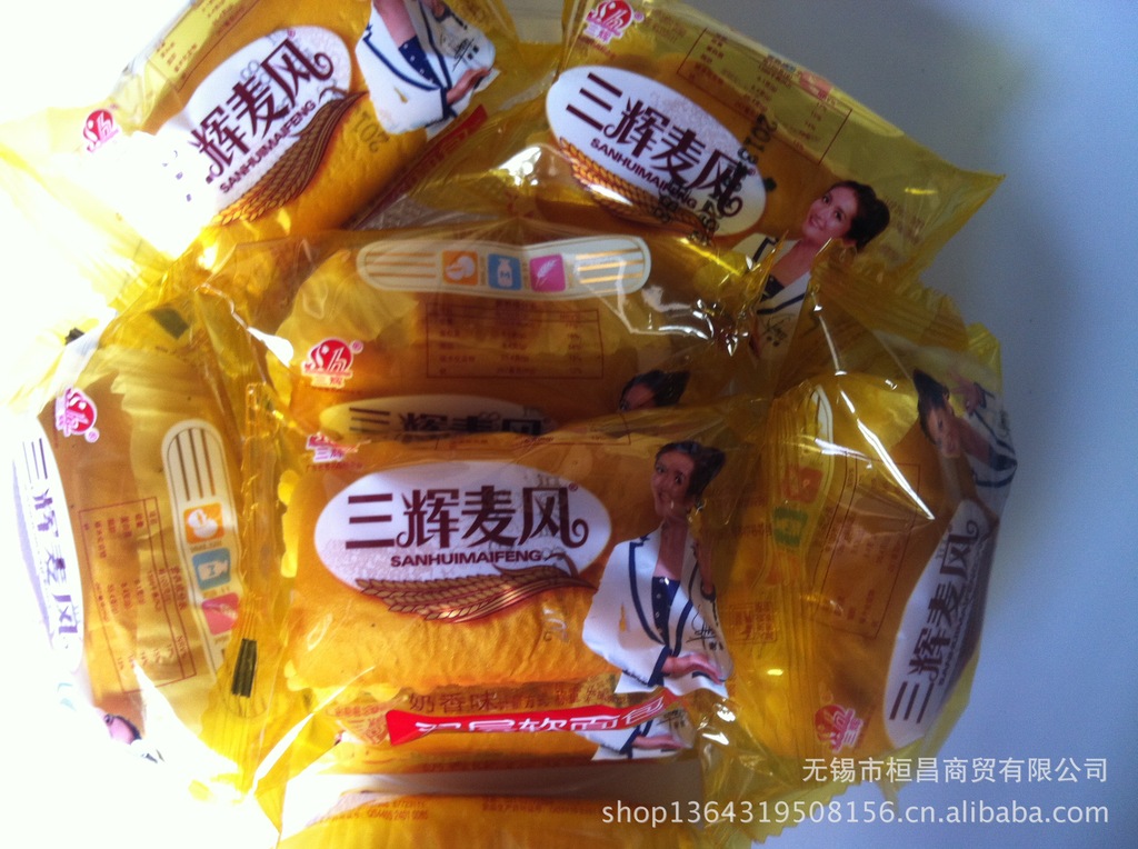 包装 特殊功效:营养 特产:是 品牌名称:三辉麦风 食品名称:双层软面包