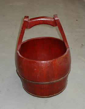 原料辅料,初加工材料 包装材料及容器 竹,木质包装容器 木桶 供应木头