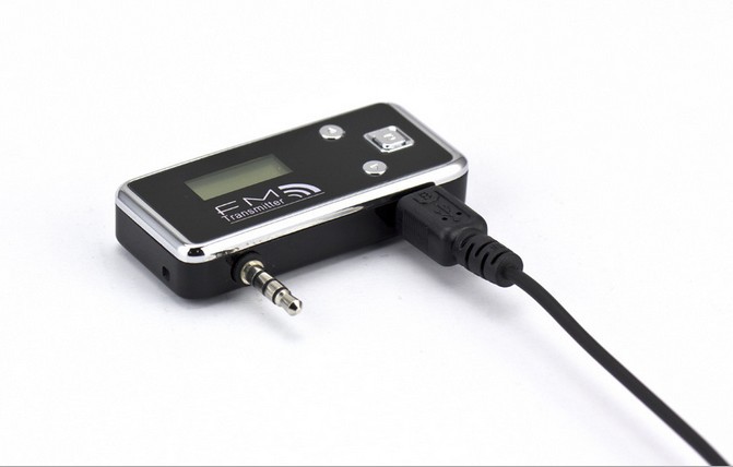 5mm通用车载mp3 fm发射器 液晶全频显示 3.5.