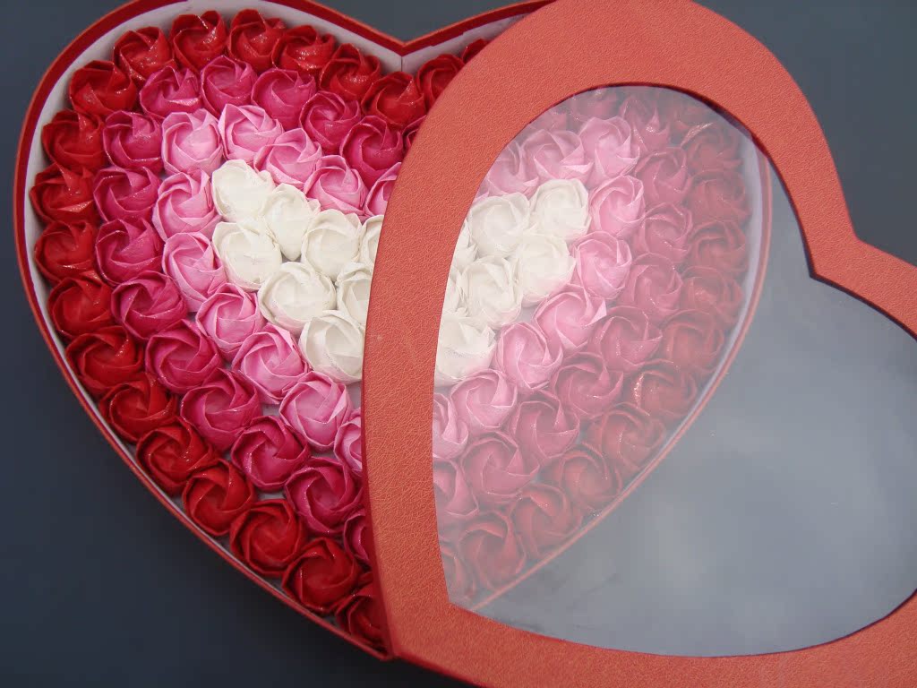 99朵玫瑰花盒 大号心形礼品盒 情人节礼物盒