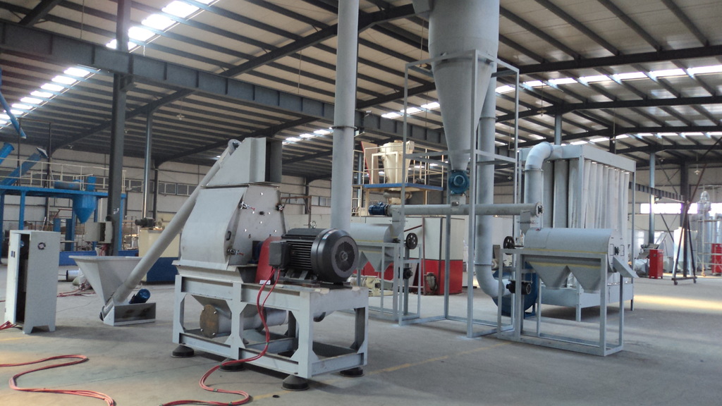 临沂木粉机/棕榈壳粉碎/木粉机价格/木粉用处/纤维粉碎机