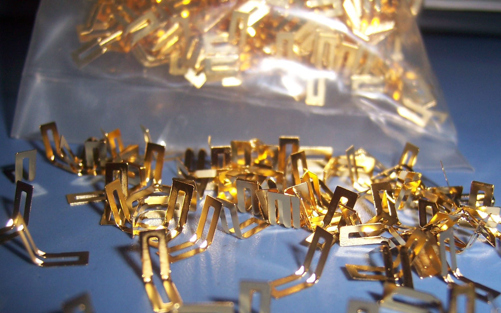 供应铍铜弹片冠簧