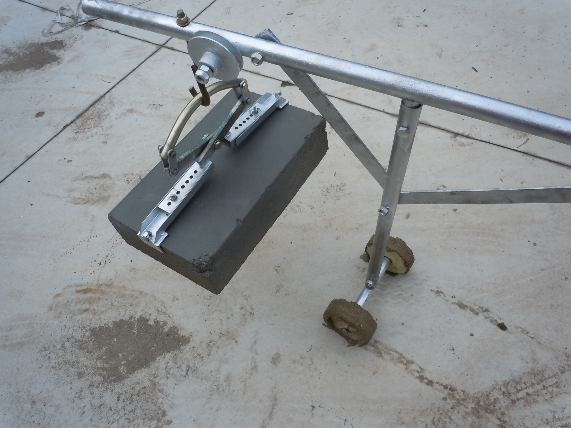 多功能夹子 夹子 特种夹子 路桥工具 水泥砖夹子