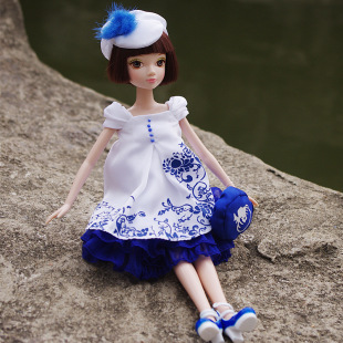 可儿娃娃 玩具礼品芭比 七周年纪念版1122 女孩益智岛玩具