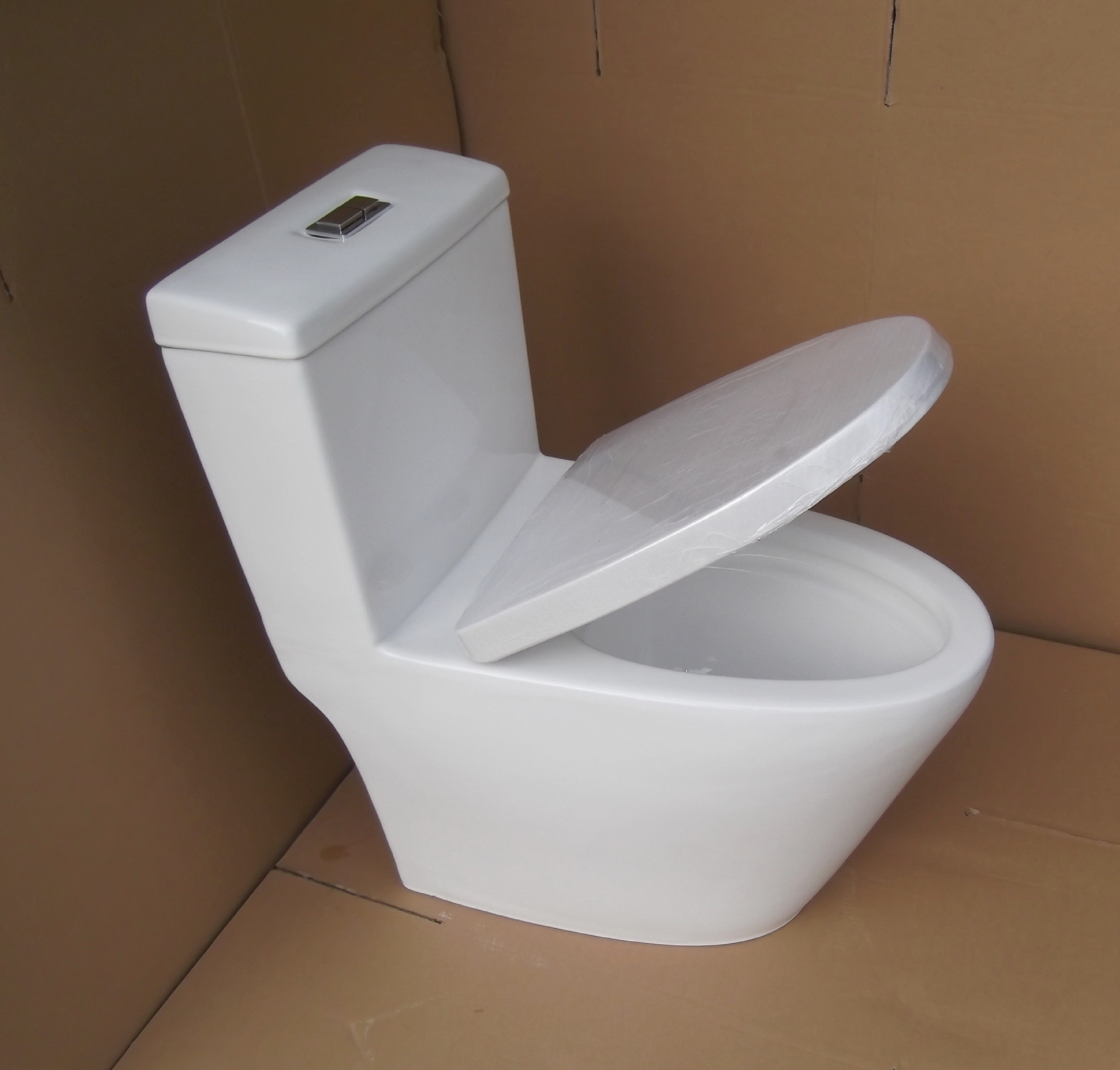 喷射虹吸式360度超旋冲洗马桶3103