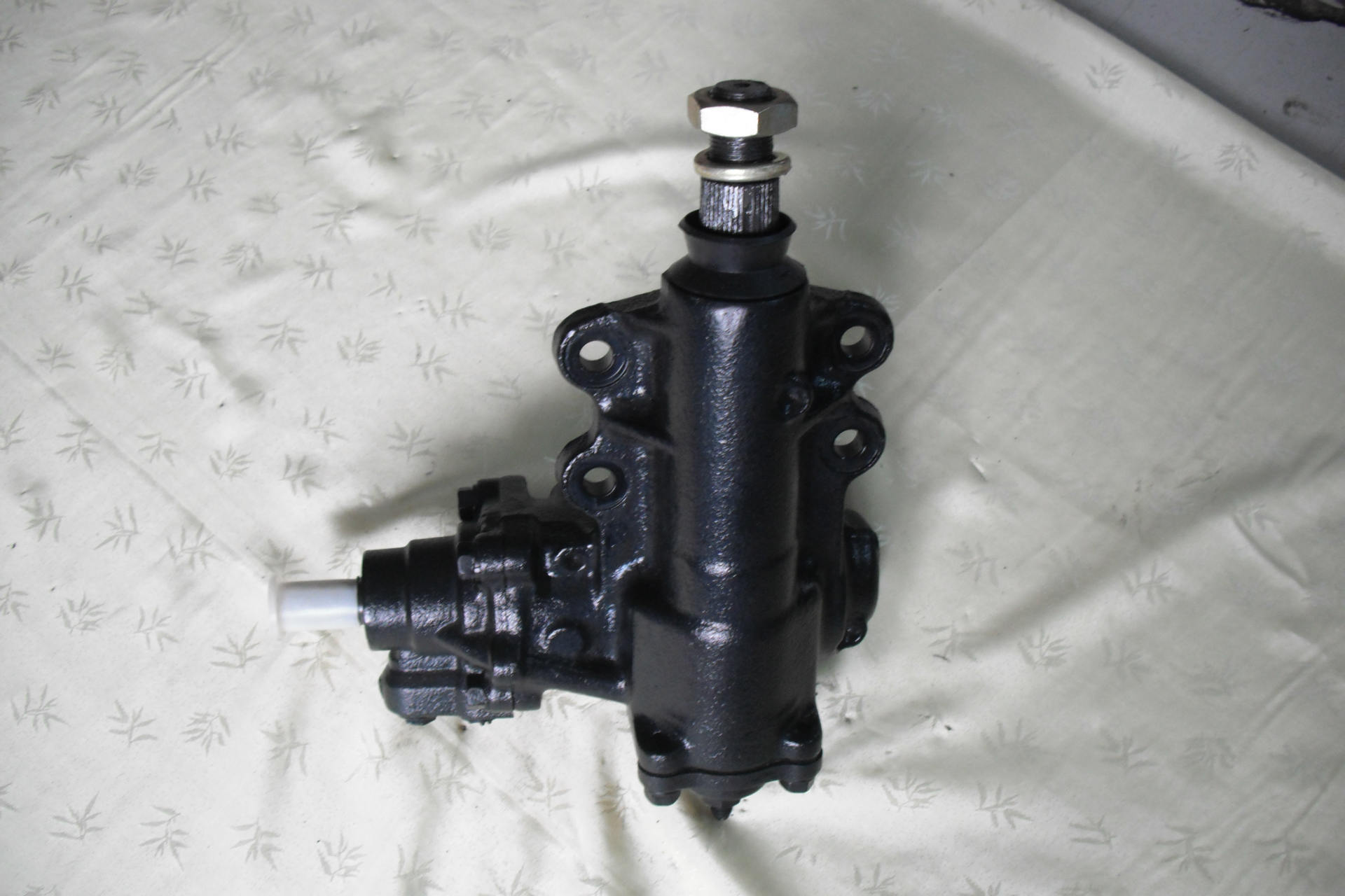 汽车转向器---d22