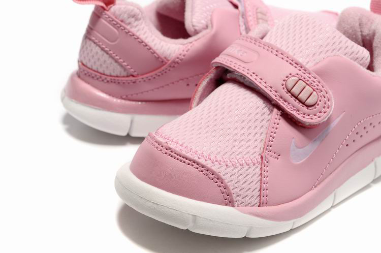 耐克专柜同款正品童鞋单魔术扣free毛毛虫轻便幼儿童鞋休闲鞋男女