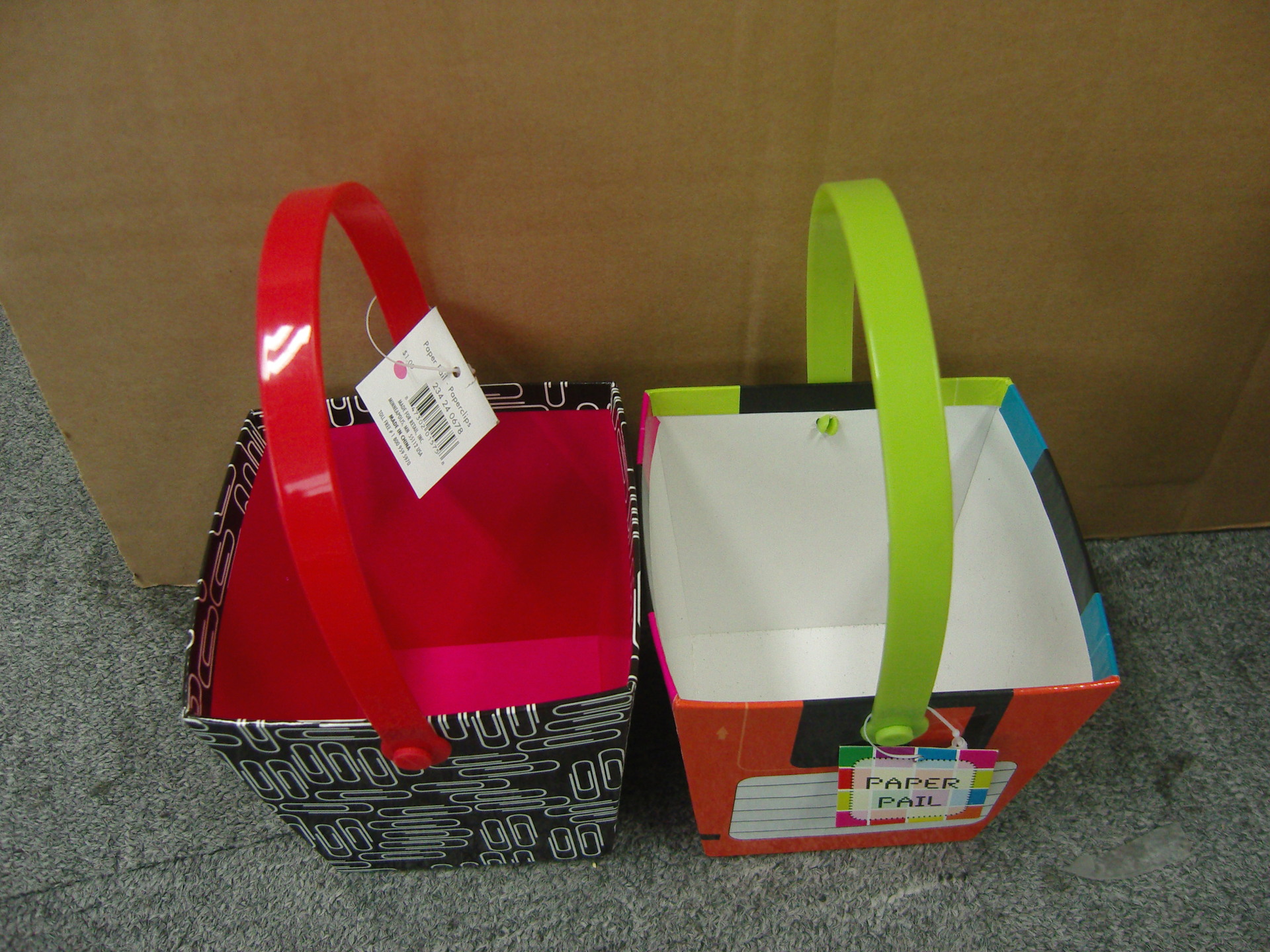 专业定制不同颜色牛奶箱塑料提手.纸箱手柄.手拎.手把.手提.拎带