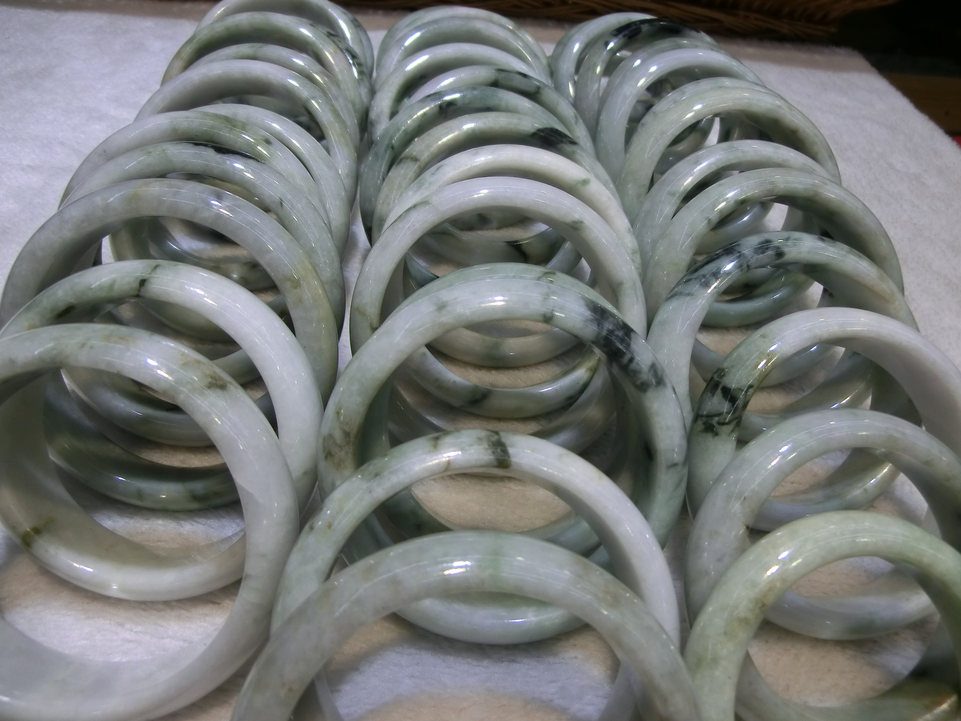 天然玉石手镯a货31