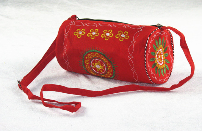 红凤凰民族绣花腰鼓包枕头包