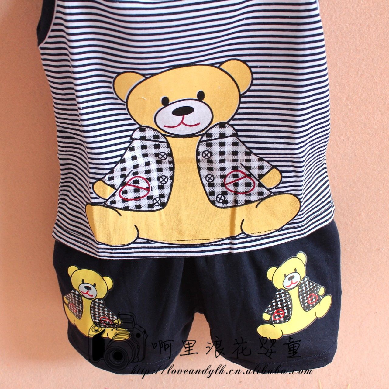 批发童夏装 儿童条纹胖胖熊全棉无袖背心短裤休闲两件套 三色三码