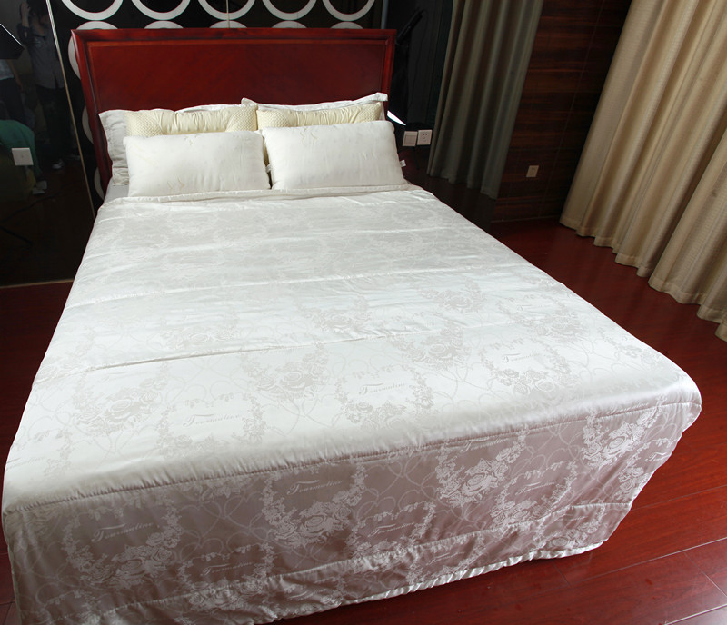 托玛琳功能被 托玛琳被子 高档亮银功能寝具免费贴牌生产