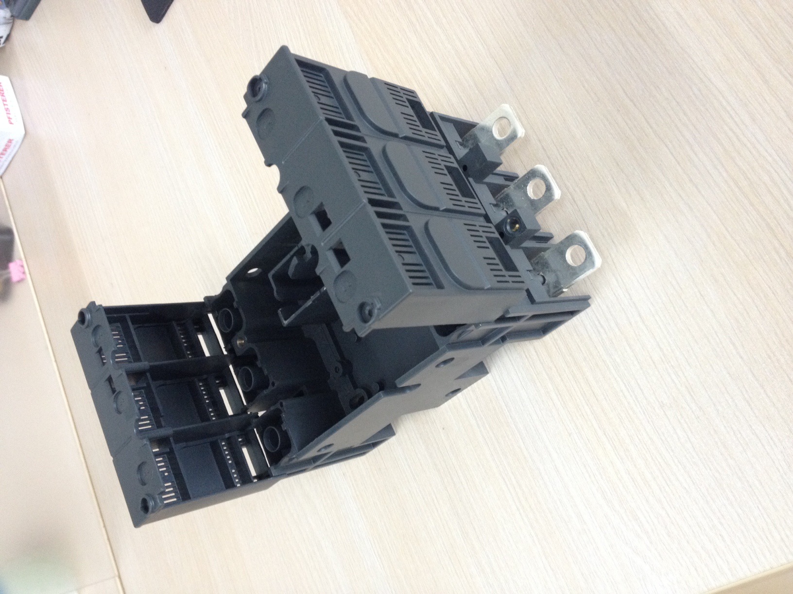 施耐德插入式座子 lv429289 插拔式座子