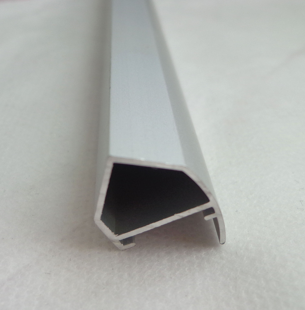 厂家直供v型铝槽外壳内有一横隔板v槽led珠宝灯硬灯条