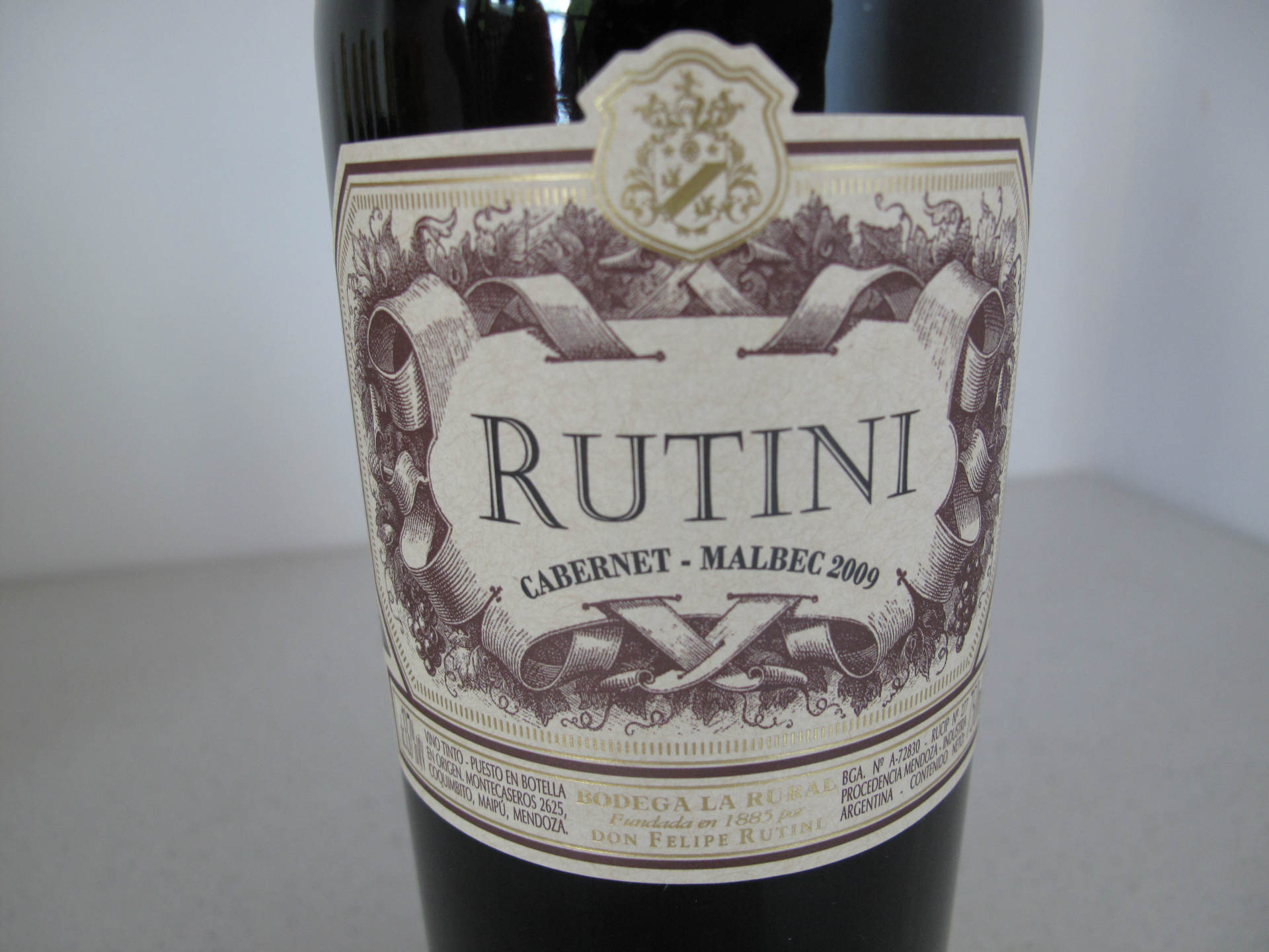 阿根廷特价原装进口红酒 露蒂尼.