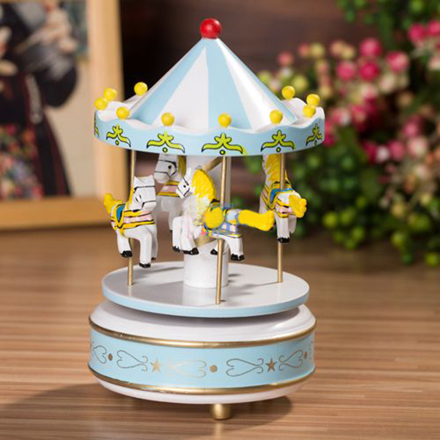 旋转木马音乐盒/八音盒/童趣浪漫装饰可爱桌面小摆件
