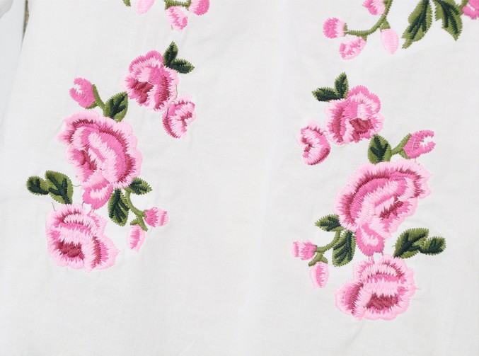 m0588 13春夏新款韩版女装 性感露肩花朵图案刺绣短袖v领上衣