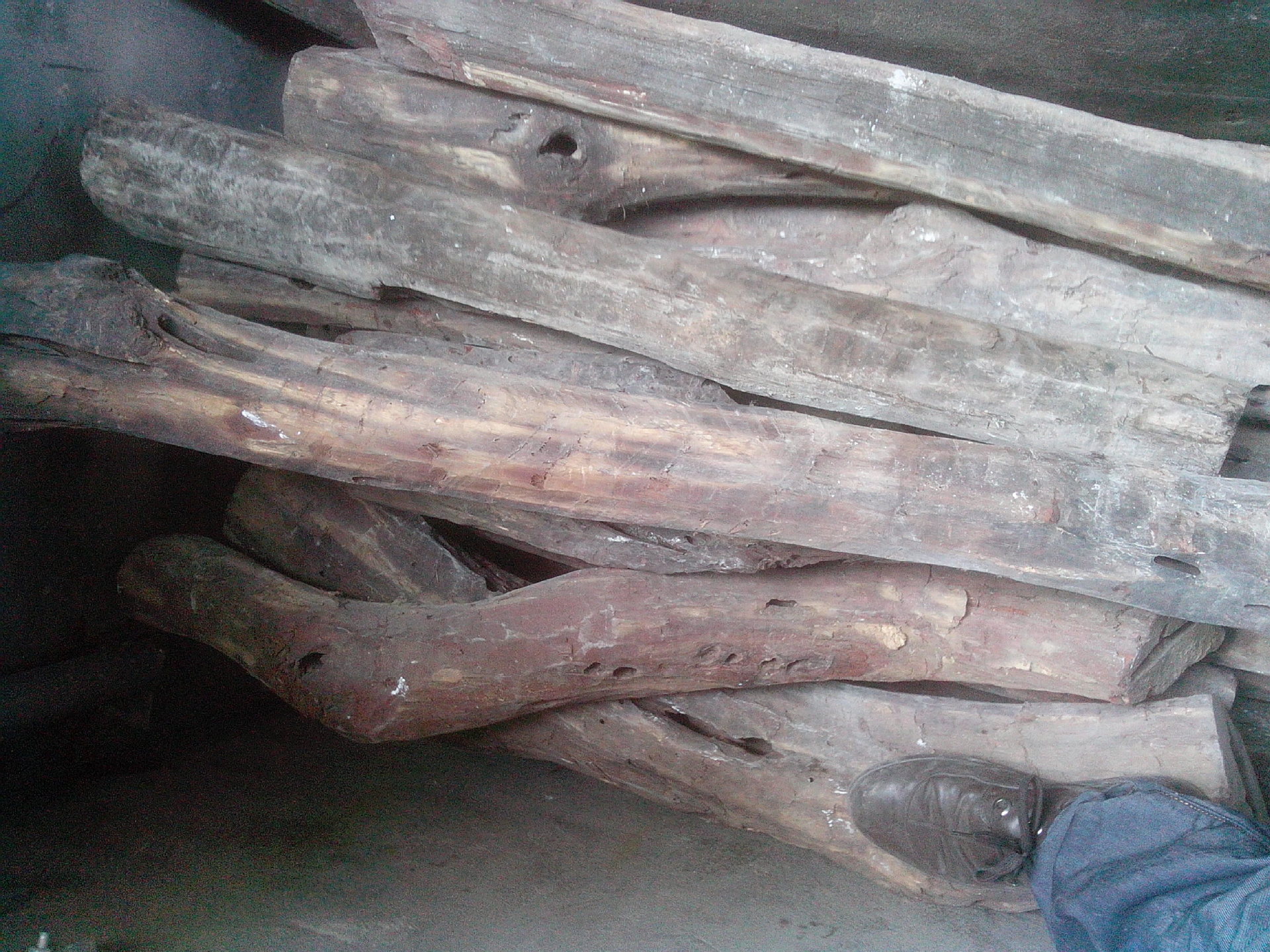 供应优质珍贵小叶紫檀木大直径紫檀原木162022cm新到货