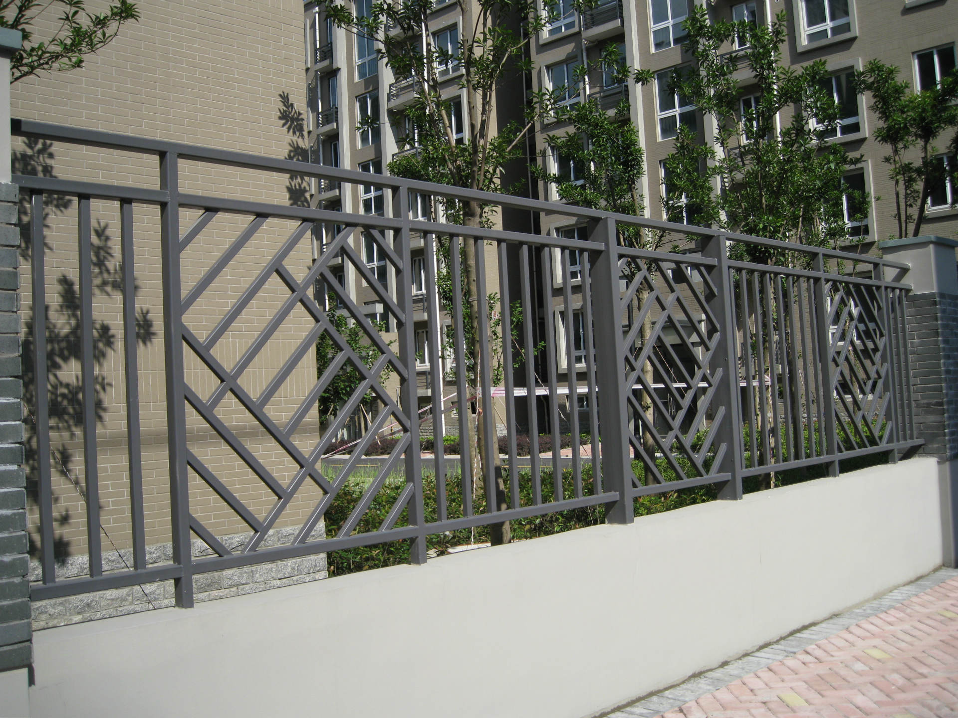 厂家直销各种护栏 阳台扶手/楼梯锌钢护栏,围栏,栅栏