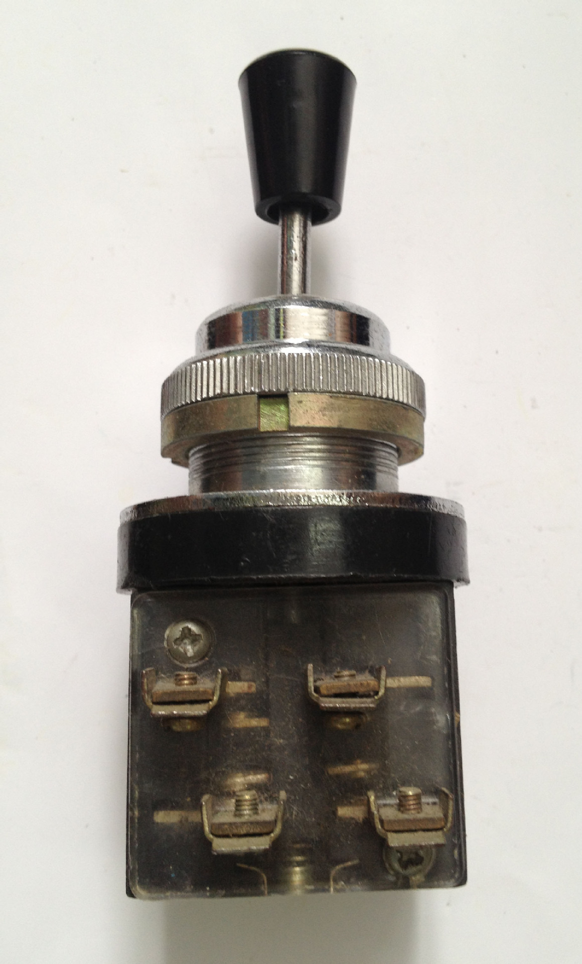 (厂家直销)供应主令开关 十字开关 lss1-41