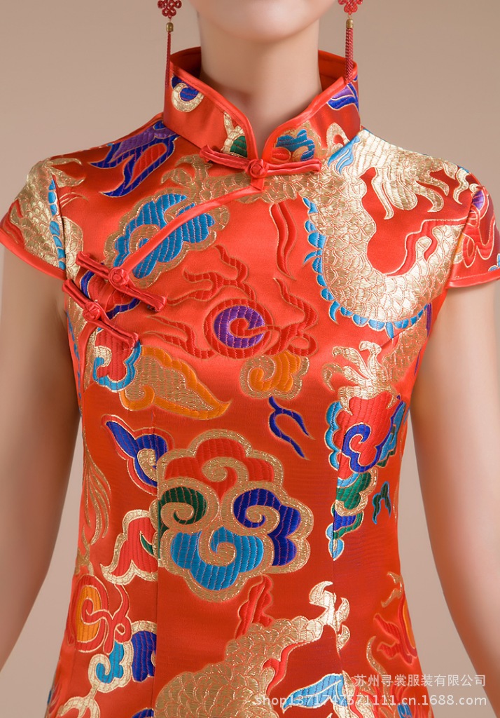 2013新款 高领斜襟 龙纹祥云装饰小礼服