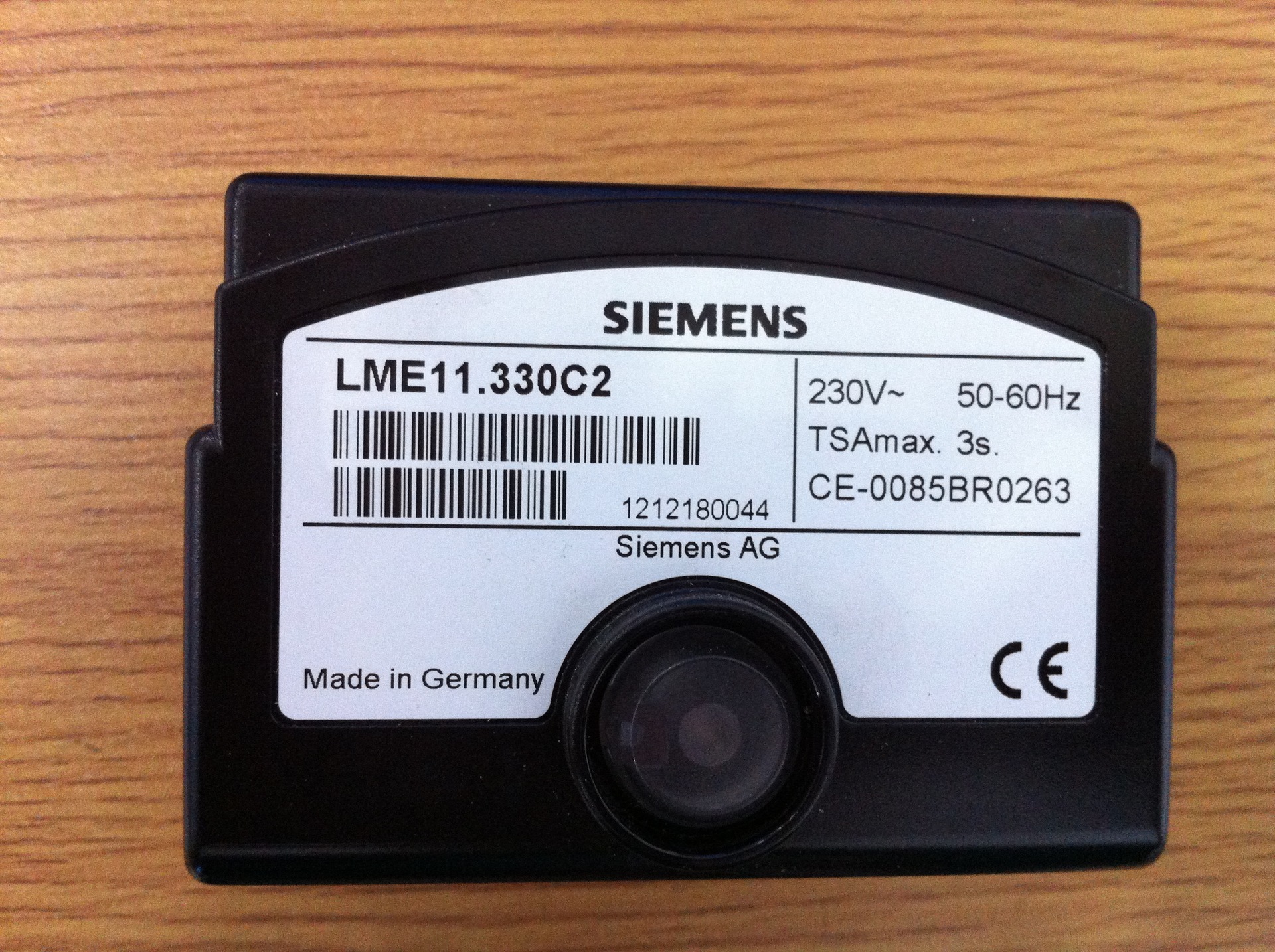 型号:lme11.330c2 别名:控制器 品牌:siemens/西门子 加工定制:否