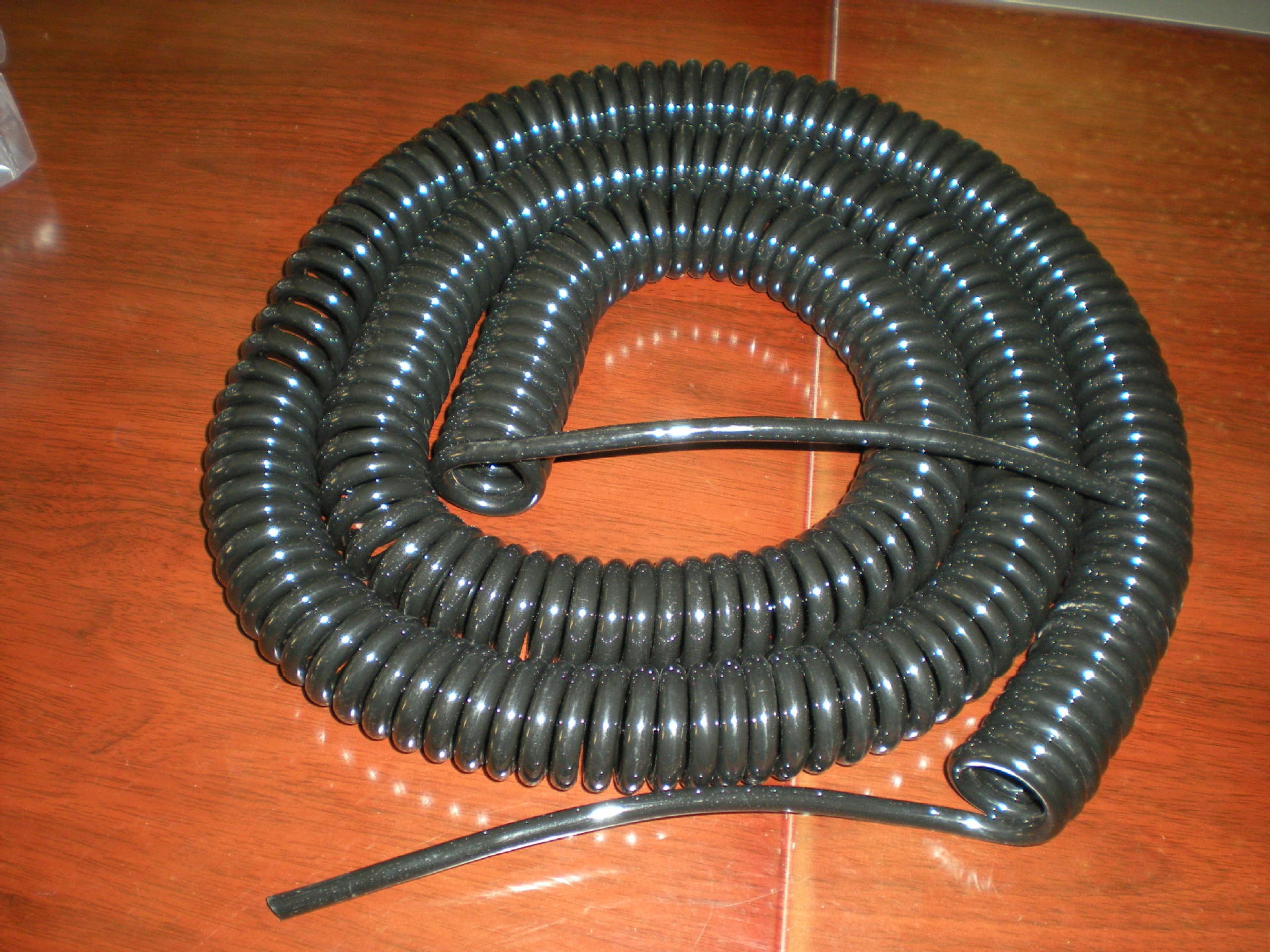 青岛一汽挂车汽车型螺旋电缆弹簧线 厂家直销