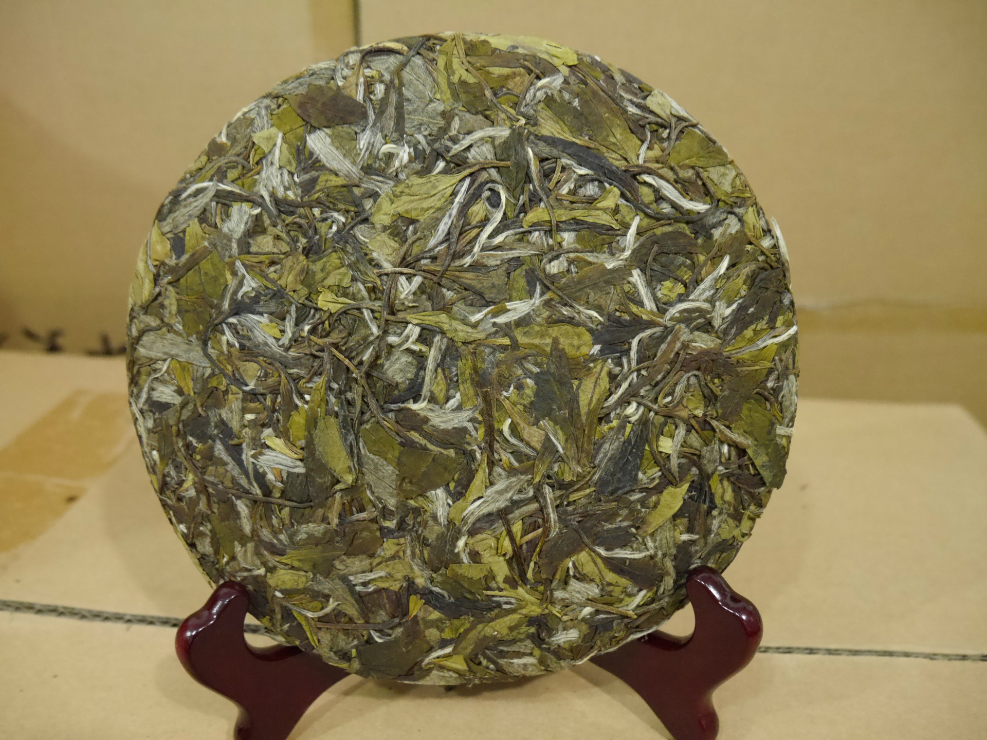 白茶饼福鼎白茶自产自销质量保证白牡丹饼2号350克
