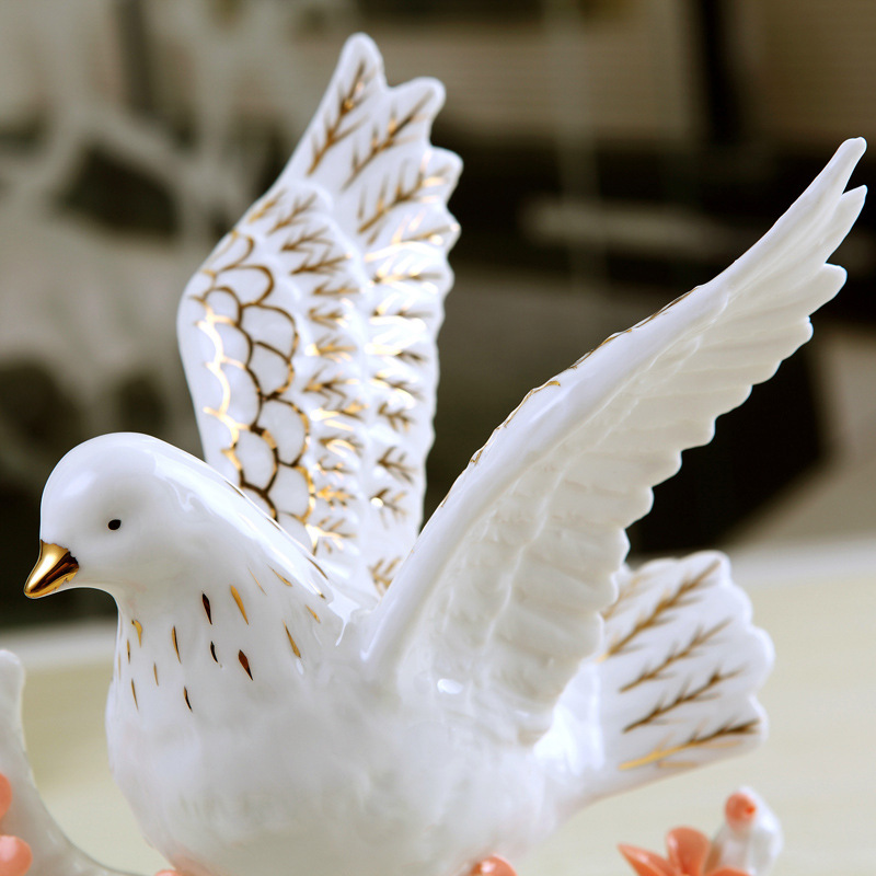 热销推荐 鸽子情侣创意陶瓷家居工艺摆件