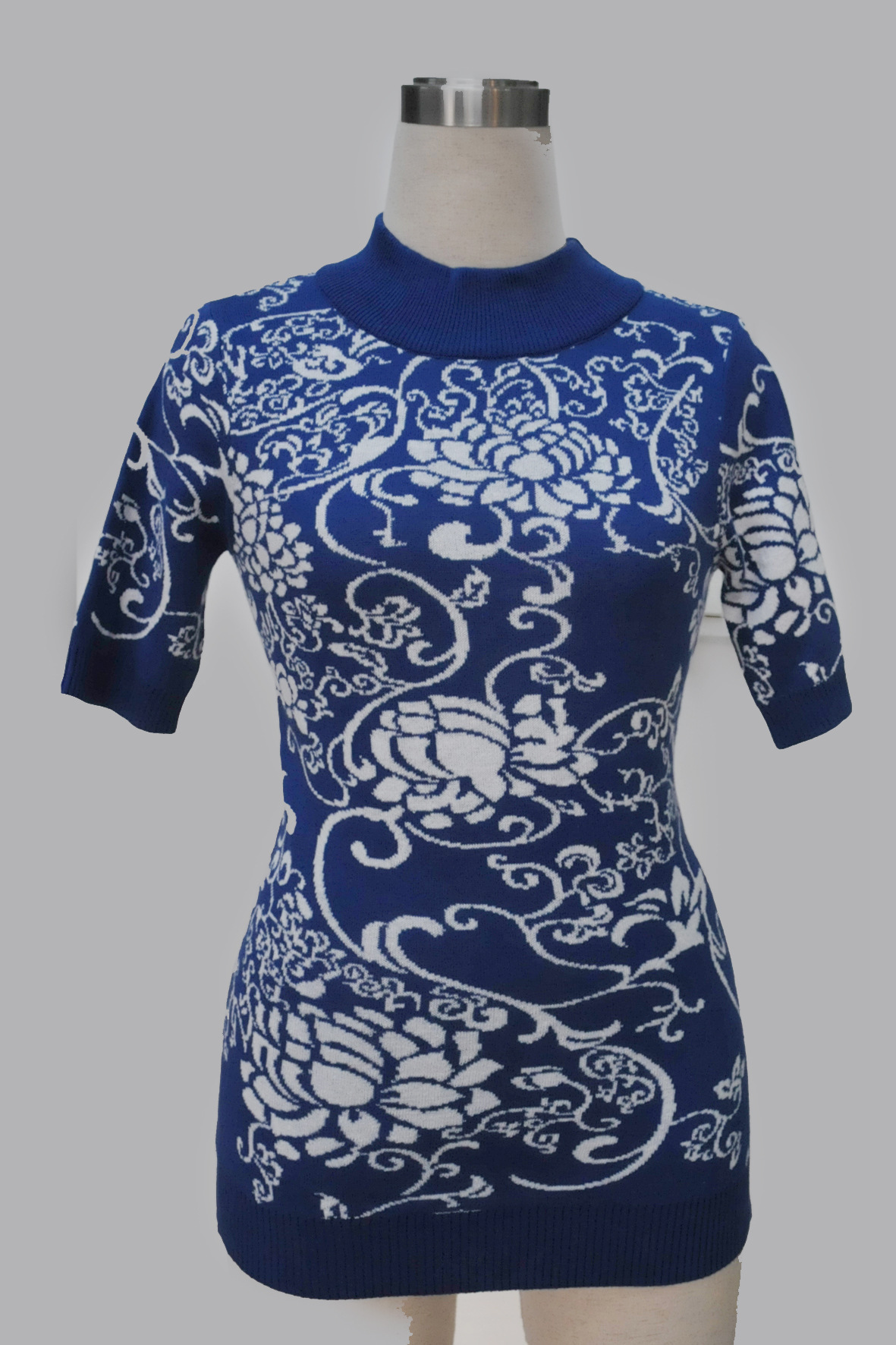 天祺2013秋冬新款 青花瓷 女款针织衫 中国复古元素