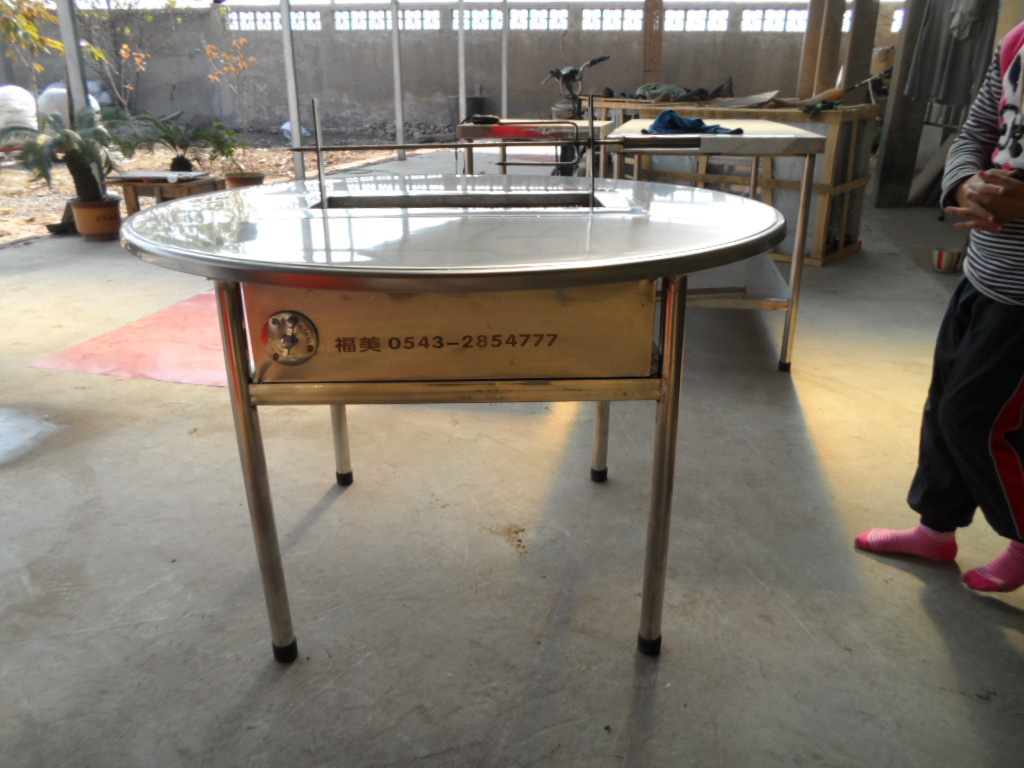 博兴福美直销fm-28无烟节能烤羊腿桌