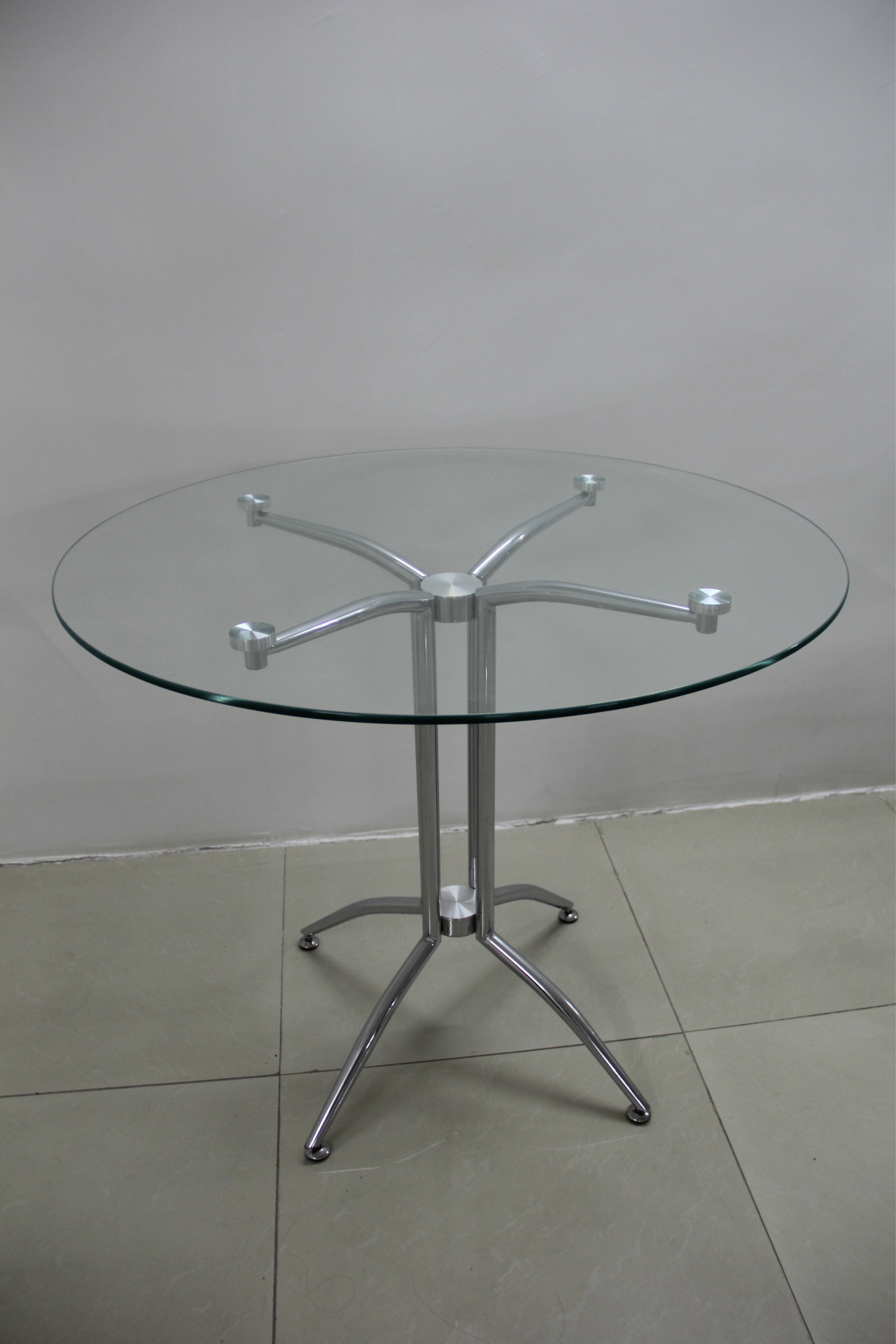 现代简约 组合家具 圆形透明餐桌 电镀餐椅